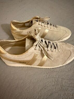 Gola Women's Beige Suede Sneaker with Gold Trim